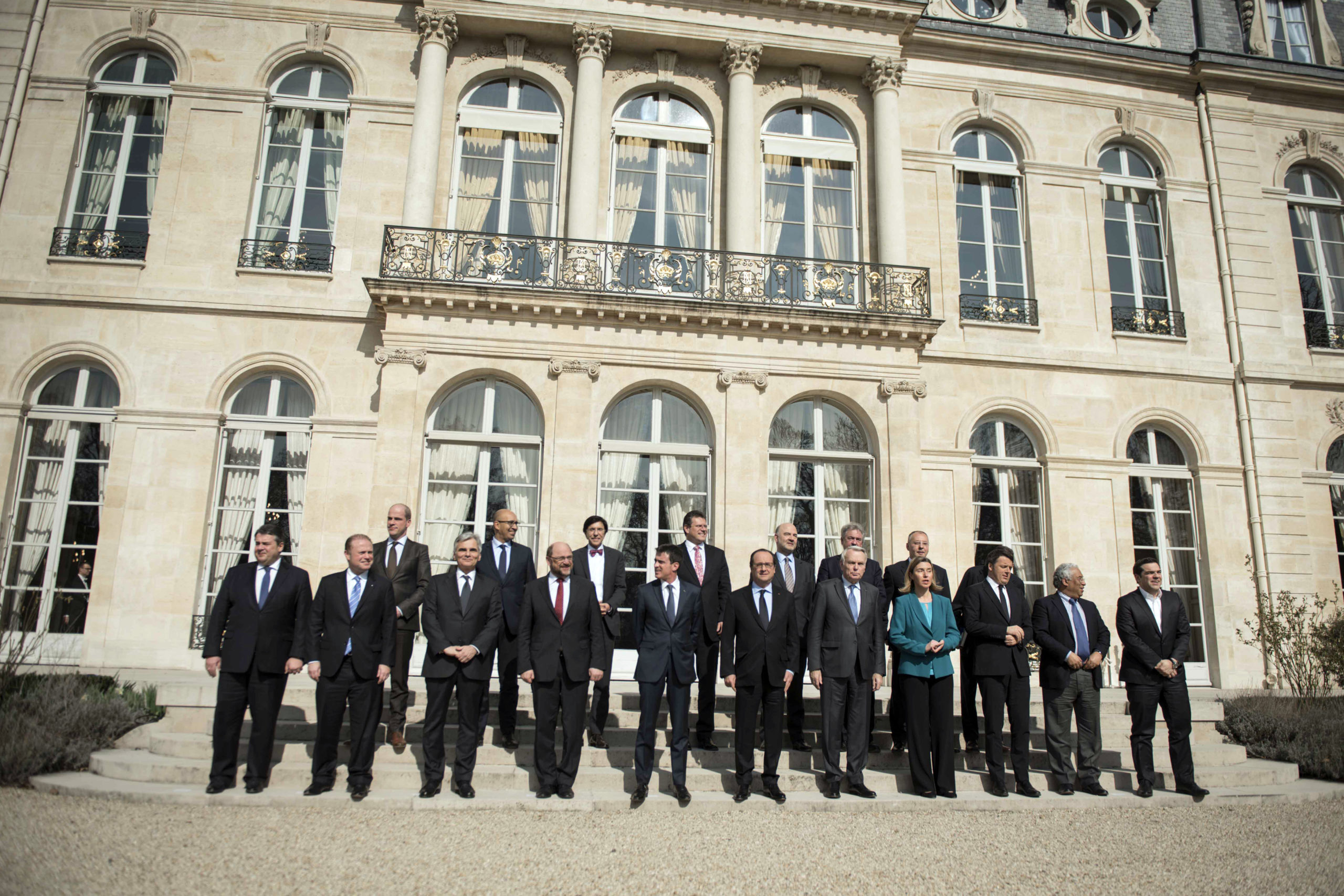 Σε αναζήτηση κοινού μετώπου για τις ευρωπαϊκές αξίες και την ανάπτυξη