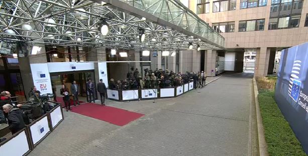 LIVE – Οι αφίξεις στη Σύνοδο Κορυφής για το προσφυγικό