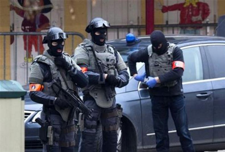 Η στιγμή των εκρήξεων στις Βρυξέλλες – ΒΙΝΤΕΟ