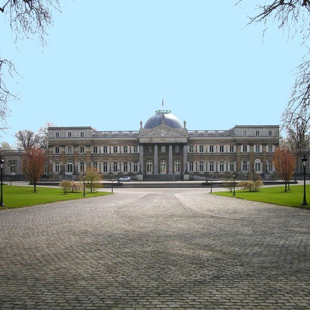 Εκκενώθηκε το παλάτι των Βρυξελλών