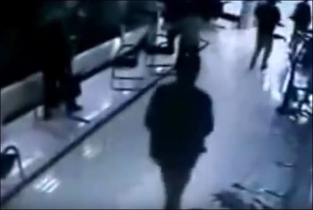 Η στιγμή του σεισμού 7,9 βαθμών στην Ινδονησία – ΒΙΝΤΕΟ