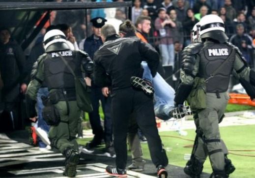 Στο αυτόφωρο 13 συλληφθέντες για τα επεισόδια στην Τούμπα