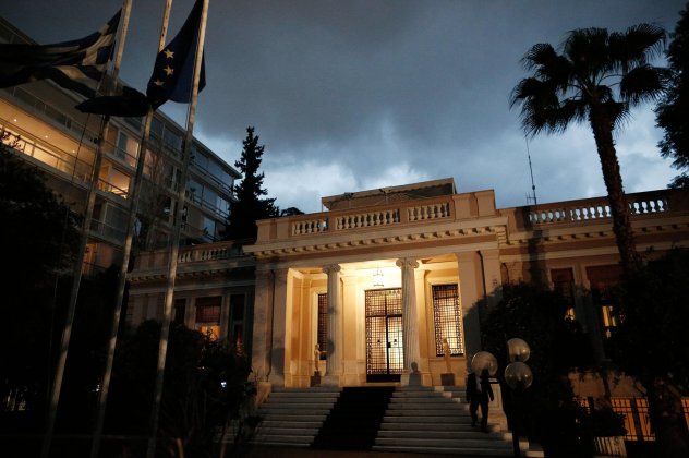 Η απάντηση του Μαξίμου στον Κουμουτσάκο