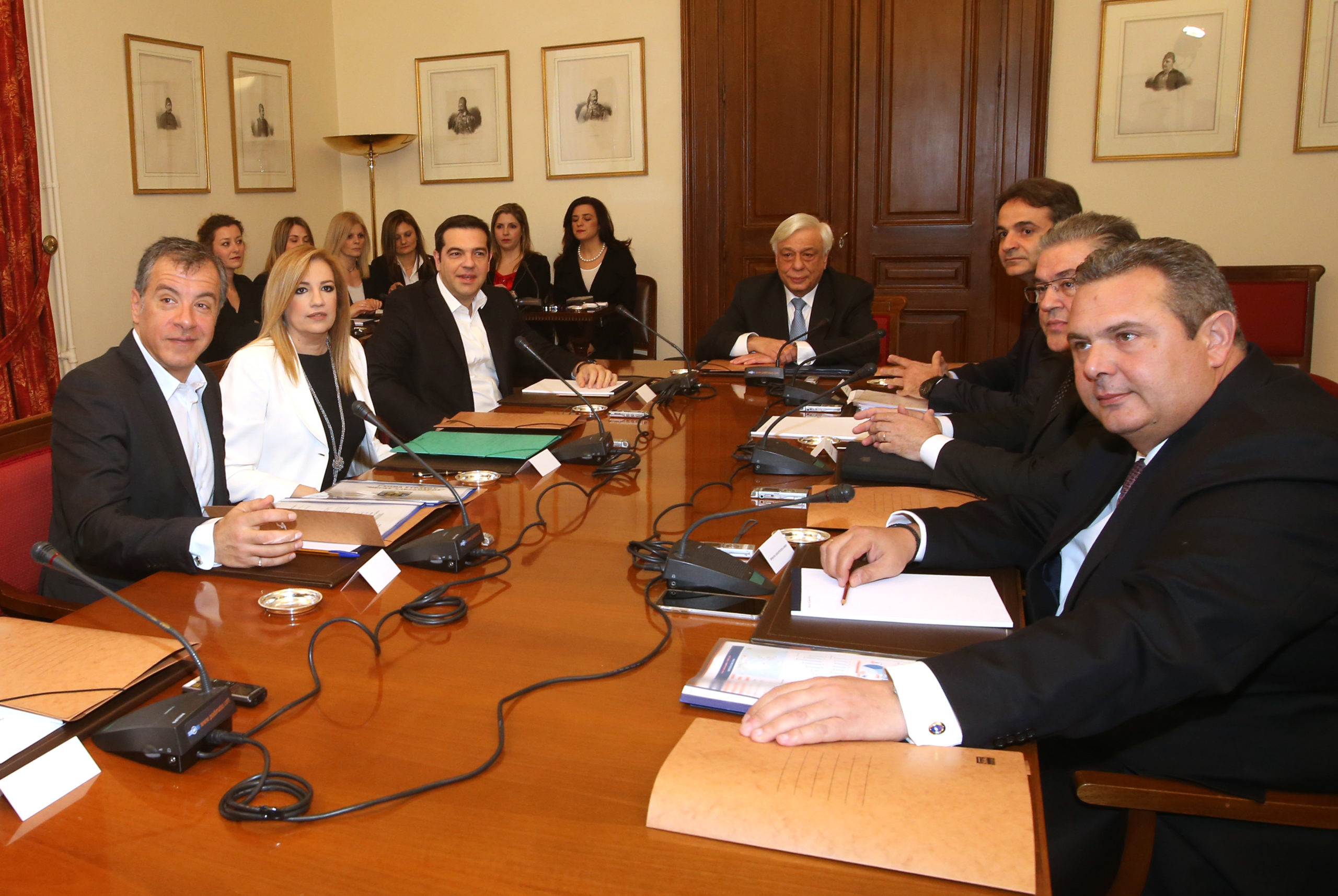 Οι ερωτήσεις των πολιτικών αρχηγών για το ΝΑΤΟ και η απάντηση του Πρωθυπουργού