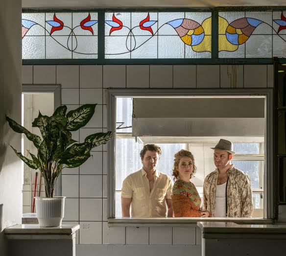 Ο Μαστοράκης έρχεται με… Ξένους!