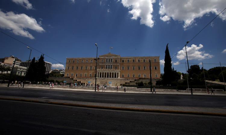 Άνοιξαν οι δρόμοι στο κέντρο της Αθήνας