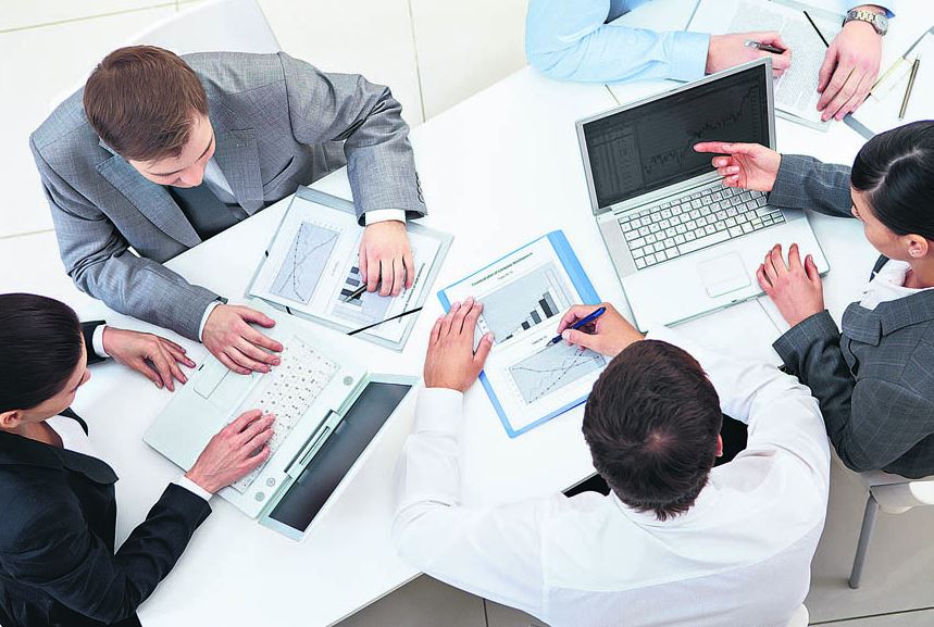 Ενίσχυση έως 50.000 ευρώ σε πτυχιούχους για τη δική τους επιχείρηση