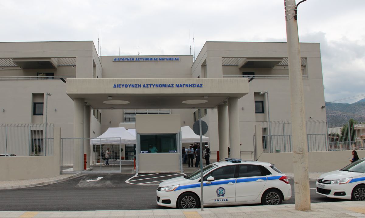 Αλμυρός: Επίθεση σε 61χρονο περιπτερά από νεαρό για 15 ευρώ