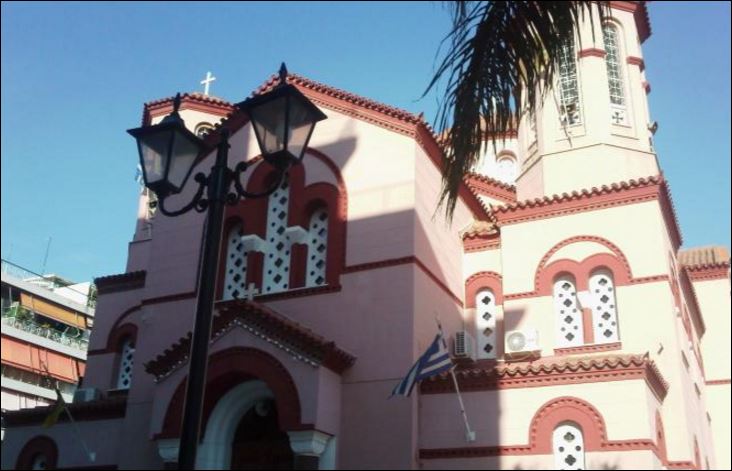 Εμπρηστική επίθεση σε Ιερό Ναό στην Καλλιθέα – ΦΩΤΟ