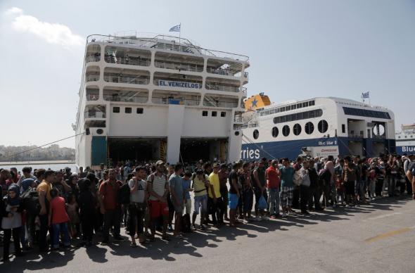 Ακόμα 1134 πρόσφυγες και μετανάστες έφτασαν στο λιμάνι του Πειραιά