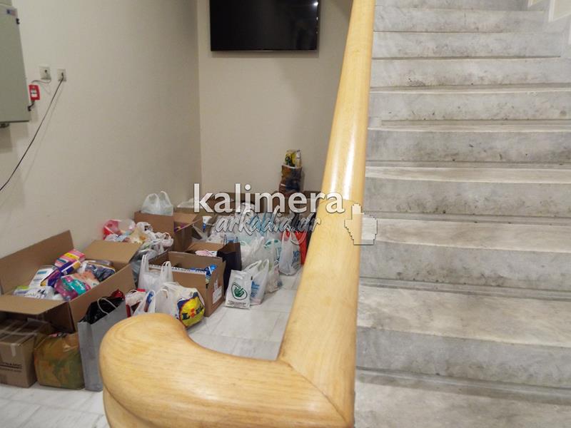 Μια σκάλα ανθρωπιάς «ένωσε» την Τρίπολη με τους πρόσφυγες – ΦΩΤΟ