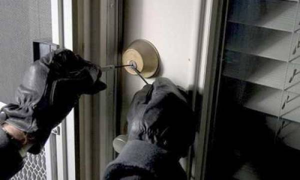 Διαρρήκτες άρπαξαν από το σπίτι ηλικιωμένης… 5 κιλά κρέας