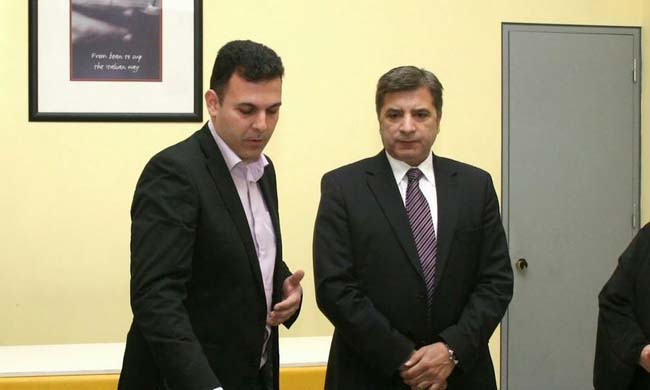 Άγρια κόντρα Πατούλη – Καραμέρου