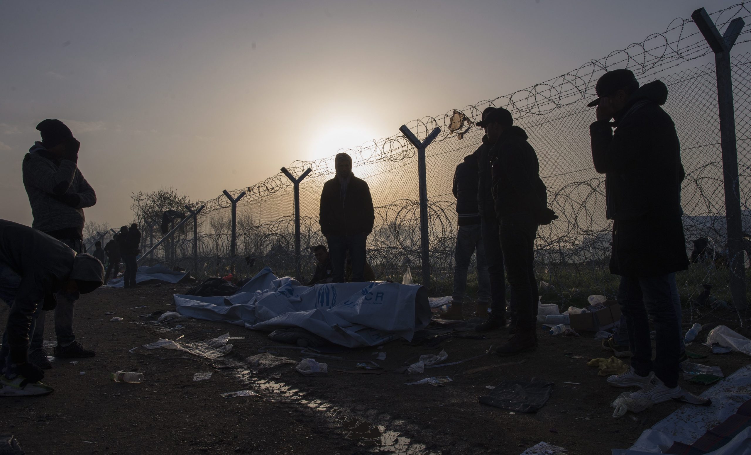 Πως βρήκε το ξημέρωμα τους εγκλωβισμένους πρόσφυγες στην Ειδομένη – ΦΩΤΟ