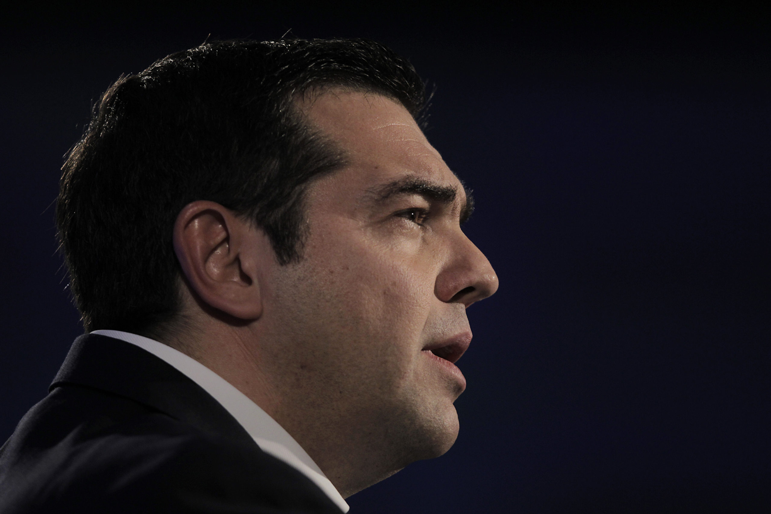 Τα tweets του Τσίπρα από το Παρίσι