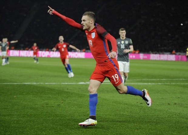 Σούπερ Αγγλία, ματσάρα στο Βερολίνο – ΒΙΝΤΕΟ