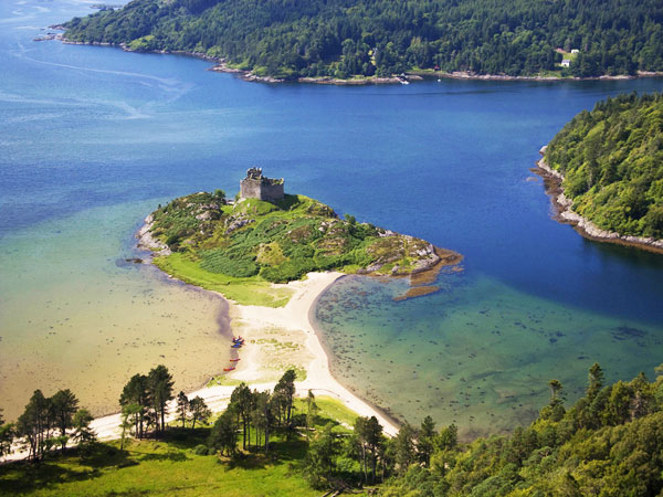 10 νησιά προσβάσιμα με τα… πόδια – ΦΩΤΟ