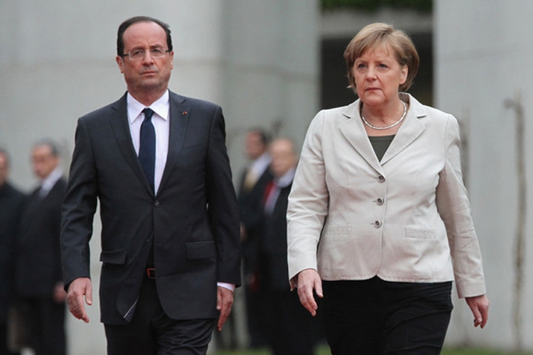 Συνάντηση Τουσκ- Ερντογάν στην Τουρκία και Ολάντ-Μέρκελ στο Παρίσι για το προσφυγικό