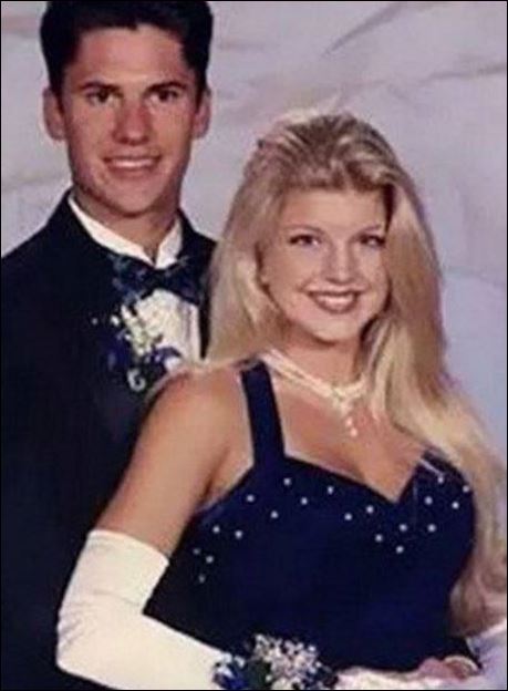 Αναγνωρίζετε τη διάσημη τραγουδίστρια; – ΦΩΤΟ