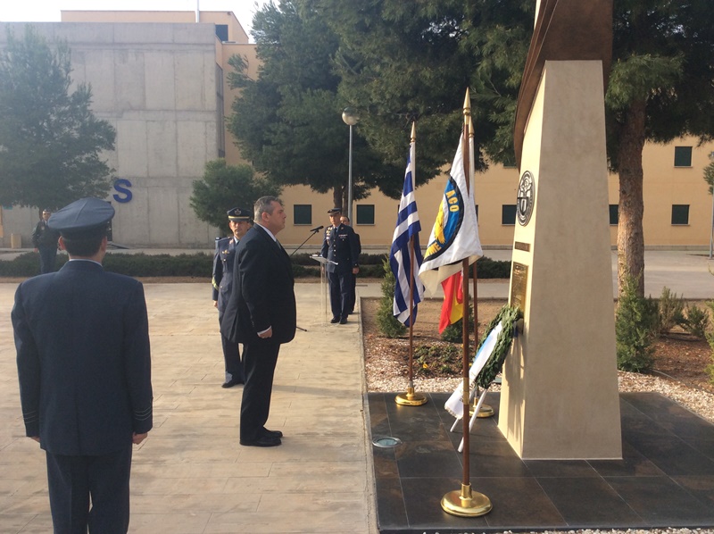 Τους Έλληνες πεσόντες σμηναγούς στο Αλμπαθέτε τίμησε ο Καμμένος – ΦΩΤΟ