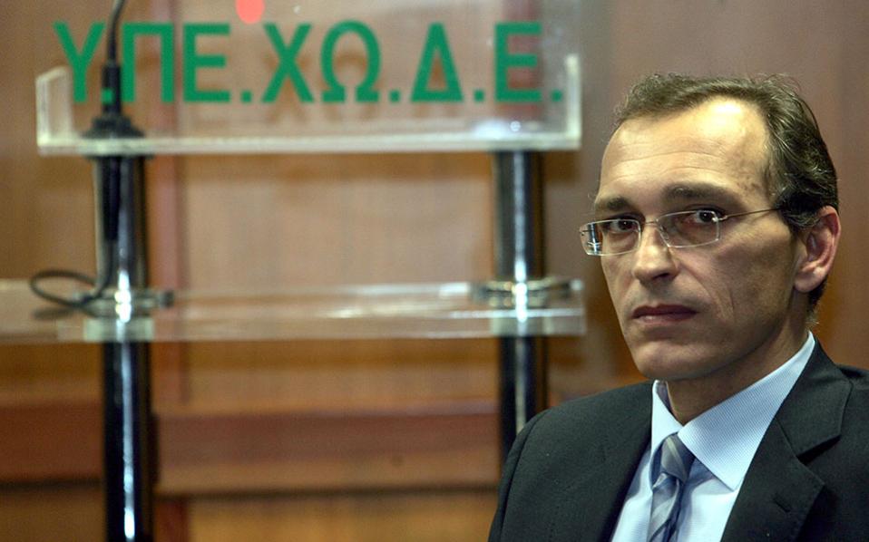 Ευρωπαϊκό ένταλμα σύλληψης για τον Λεωνίδα Μπόμπολα