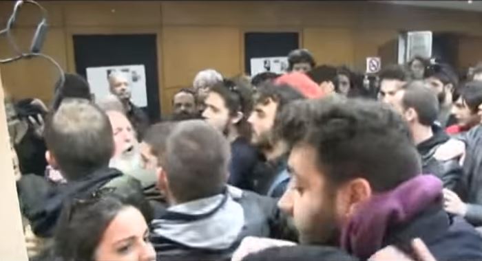 Ένταση μεταξύ στελεχών του ΣΥΡΙΖΑ και της ΛΑΕ – ΒΙΝΤΕΟ