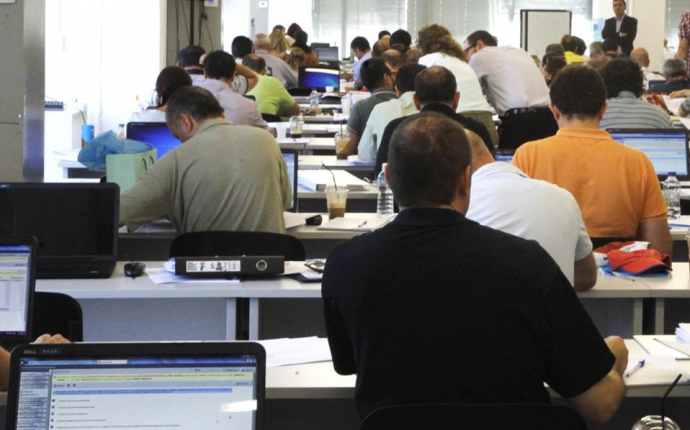 ‘Εξι στους δέκα εργαζόμενους με ευέλικτη μορφή απασχόλησης