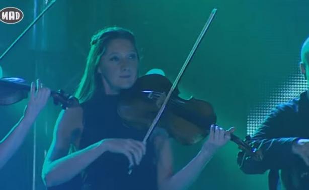 Oι Melisses αποχαιρετούν την σολίστ με ένα μήνυμα στο facebook