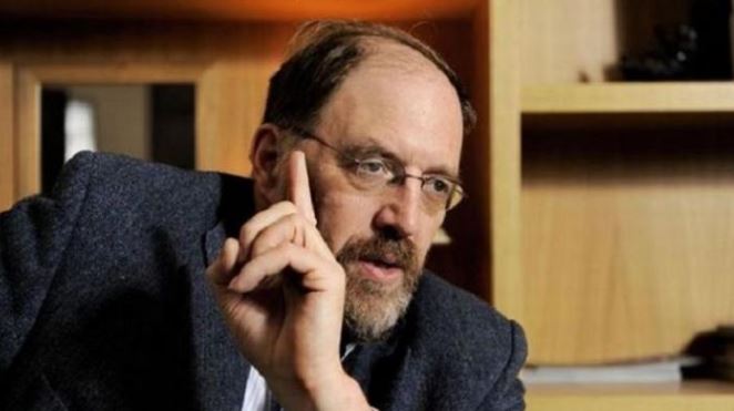 Γκάλμπρεϊθ: Εκτός πραγματικότητας πως η Ελλάδα δίνει τις πιο γενναιόδωρες συντάξεις