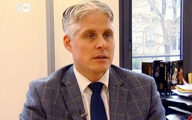 Ο Γερμανός που επέζησε από τις 2 τρομοκρατικές επιθέσεις στις Βρυξέλλες