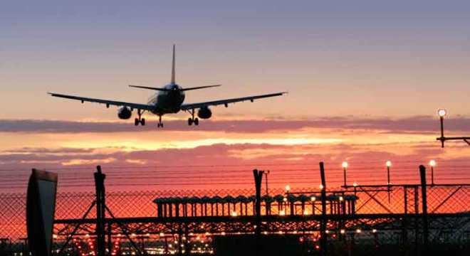 Δεν σχεδιάζονται αυστηρότεροι έλεγχοι στα αεροδρόμια αναφέρει αξιωματούχος της Ε.Ε.