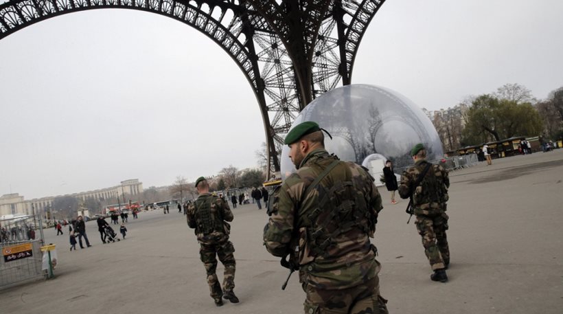 Γαλλία: Ερευνάται συλληφθείς που φέρεται να σχεδίαζε επίθεση στο Παρίσι