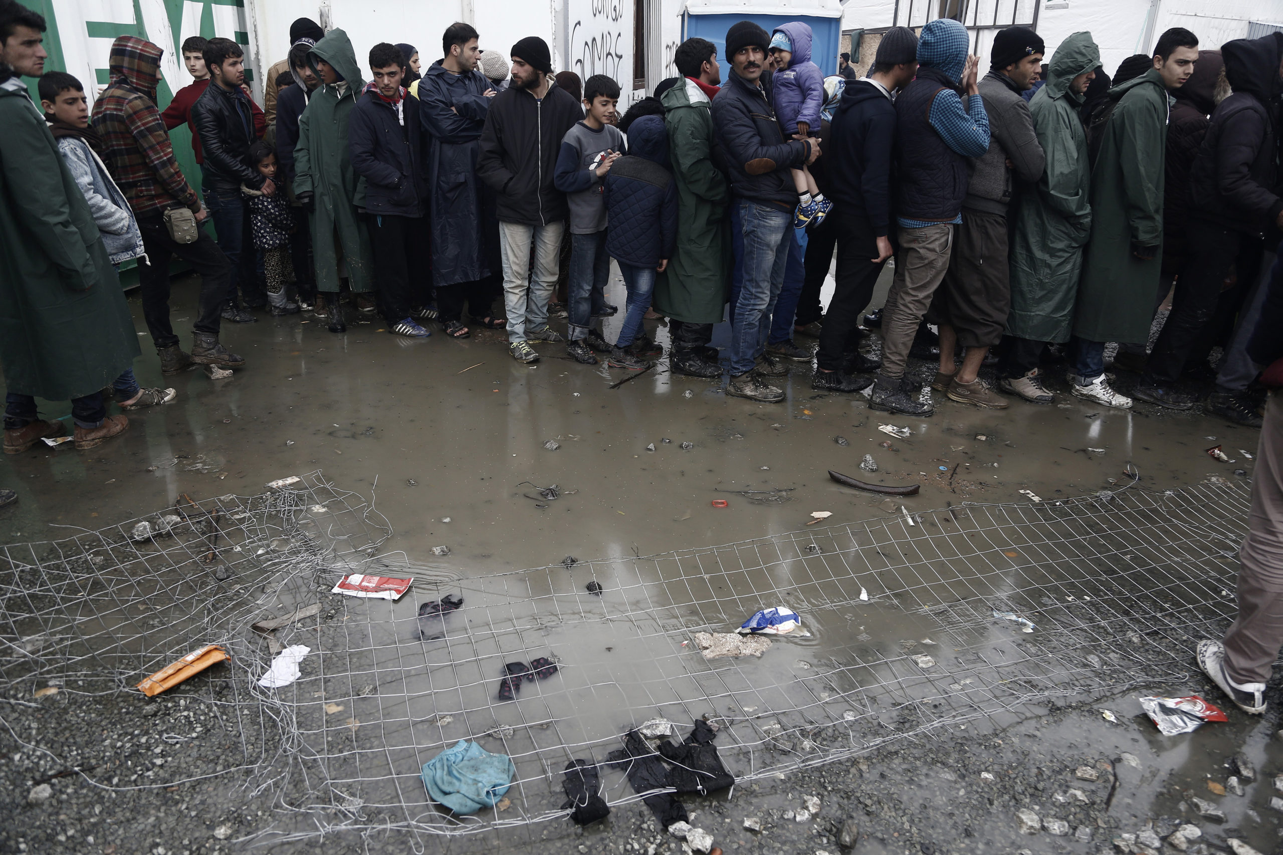 Δήλωση σοκ από Αυστριακό βουλευτή – Χαρακτήρισε τους πρόσφυγες “Νεάντερταλ”