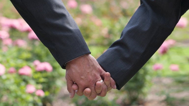 Υπεγράφη το πρώτο σύμφωνο συμβίωσης ομοφυλόφιλων στην Κρήτη