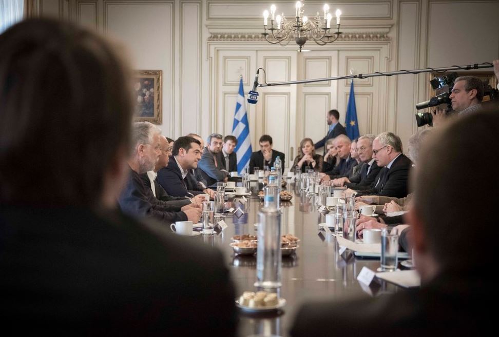 Τσίπρας: Τα προγράμματα διάσωσης πρέπει να εποπτεύονται από δημοκρατικούς θεσμούς