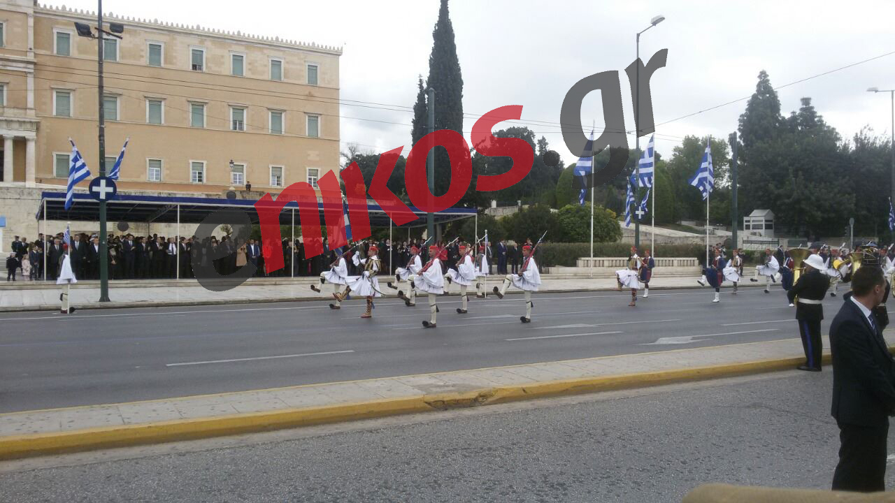 Ολοκληρώθηκε η στρατιωτική παρέλαση για την επέτειο της 25ης Μαρτίου – ΦΩΤΟ