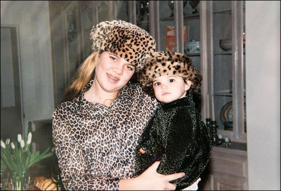 Aναγνωρίζετε τις επώνυμες αδελφές; – ΦΩΤΟ