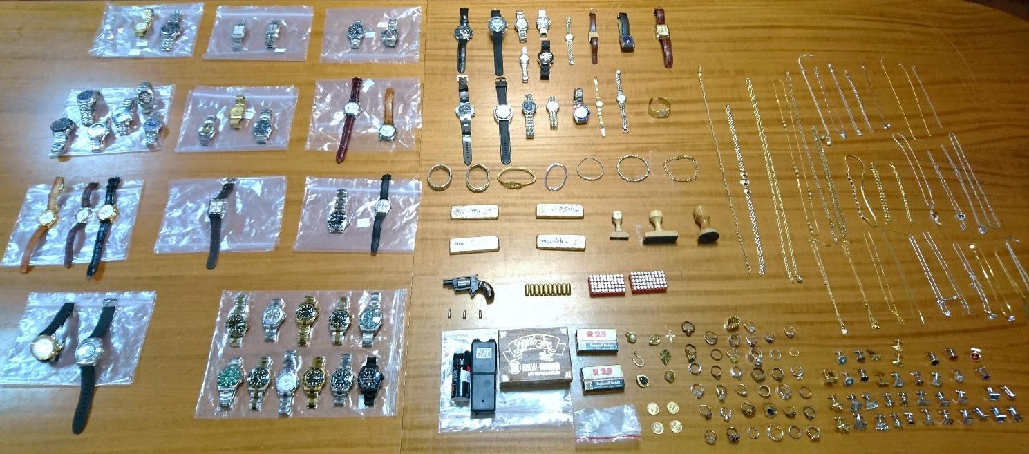 Αυτοί οι “ποντικοί” ήταν ειδικοί στις διαρρήξεις και τις κλοπές αυτοκινήτων – ΦΩΤΟ