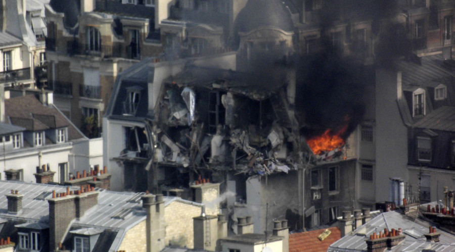 17 οι τραυματίες από την έκρηξη στο Παρίσι