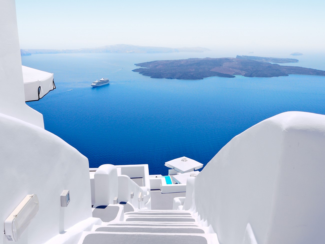Τα ελληνικά νησιά στους 9 καλύτερους προορισμούς για μοναχικά ταξίδια