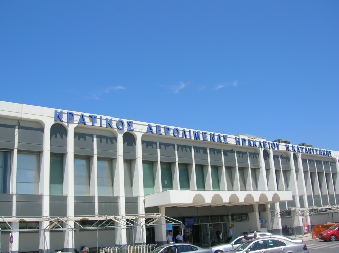 Συναγερμός στο αεροδρόμιο Ηρακλείου – Γάλλος είχε στις αποσκευές του 32 σφαίρες