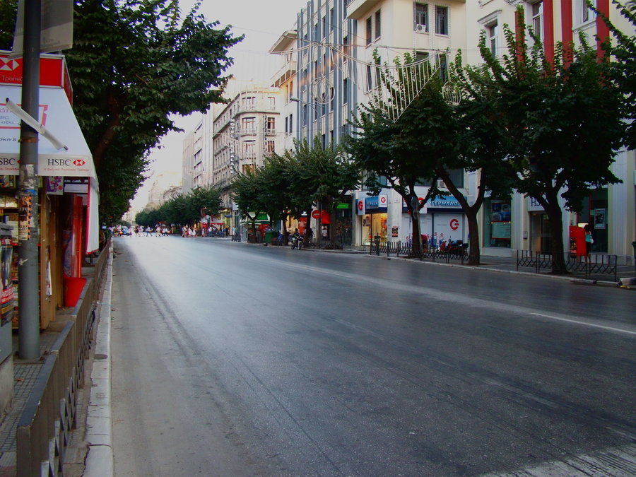 Θεσσαλονίκη – Πασχαλινό ωράριο στα εμπορικά καταστήματα από τις 21 Απριλίου