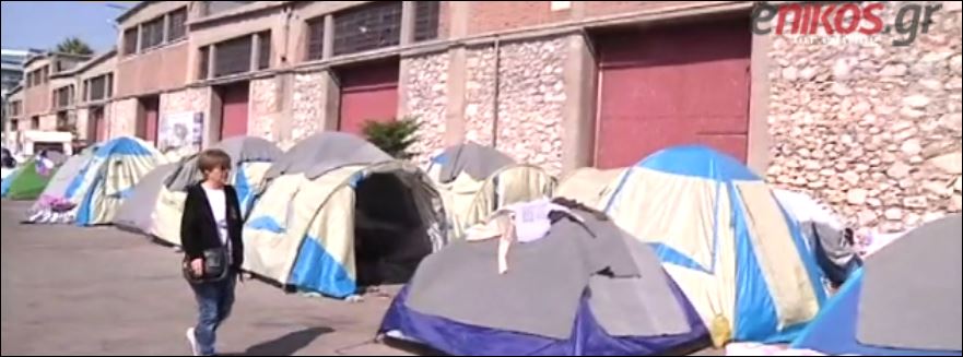 Από τον Πειραιά στη Μαλακάσα οι σκηνές των προσφύγων – ΒΙΝΤΕΟ