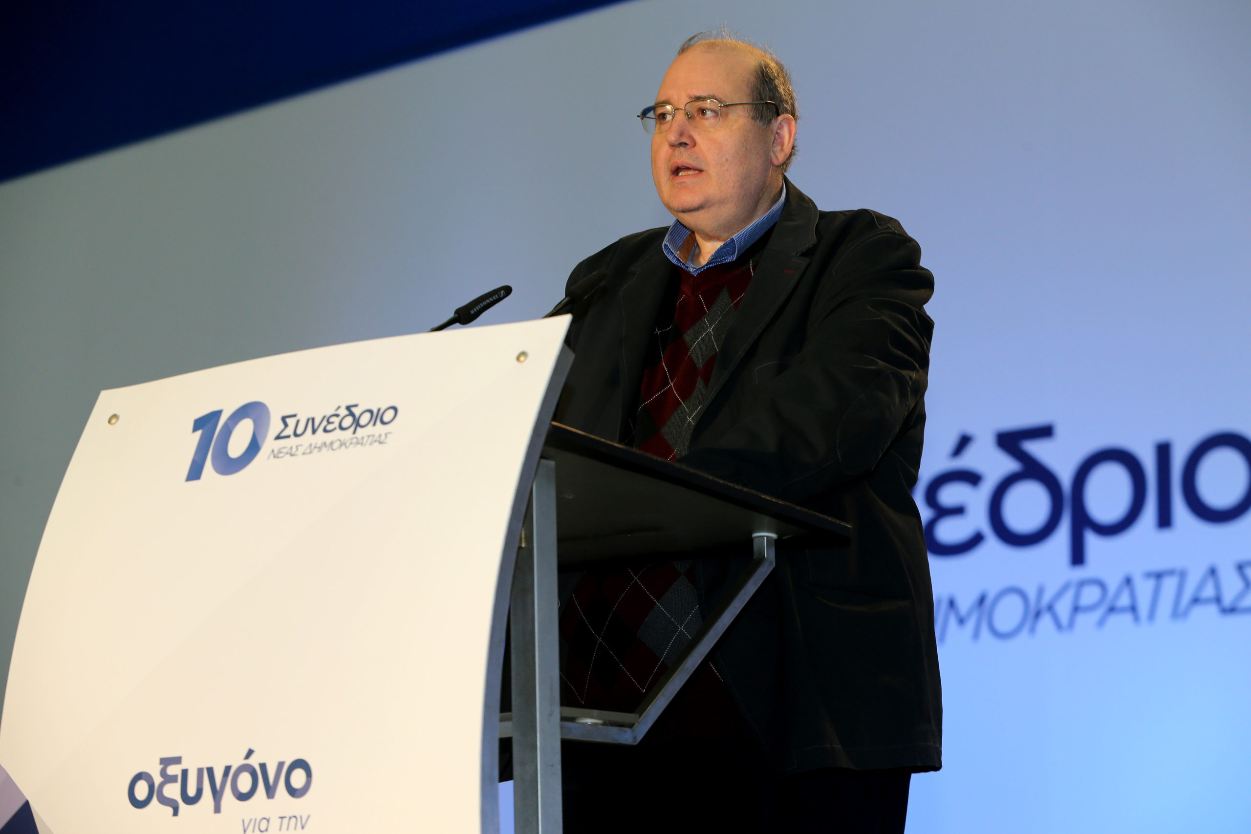 Φίλης: Η κυβέρνηση θα εφαρμόσει ό,τι έχει συμφωνηθεί, τίποτα περισσότερο, τίποτα λιγότερο