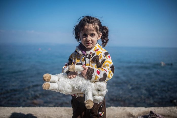 Guardian: Διακινητές υπόσχονται μέσω Facebook μεταφορά στην Ιταλία