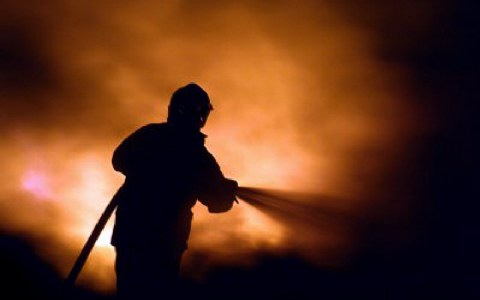 Υπό έλεγχο τέθηκε η φωτιά στα Δερβενάκια Αργολίδας