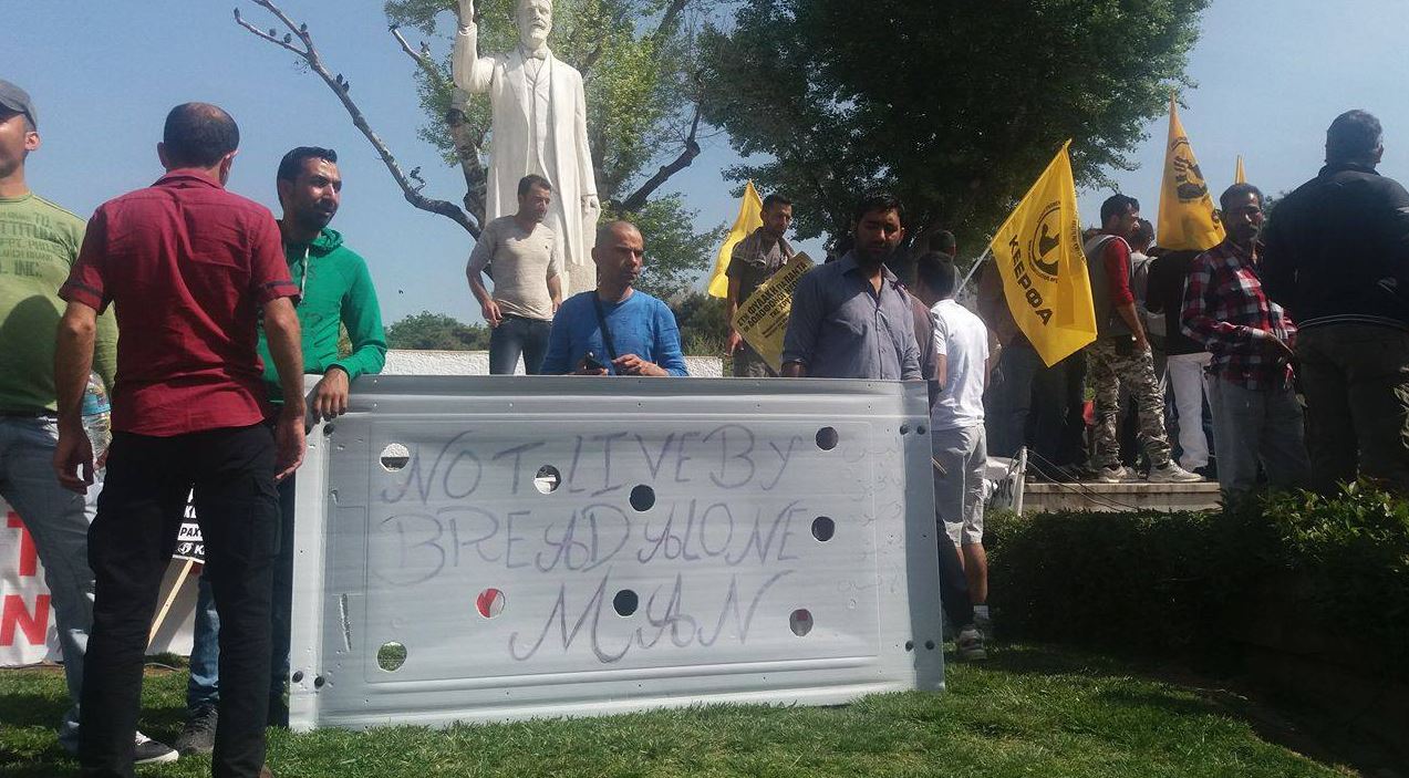 Πρόσφυγες από τα Διαβατά στη συγκέντρωση διαμαρτυρίας στη Θεσσαλονίκη – ΒΙΝΤΕΟ