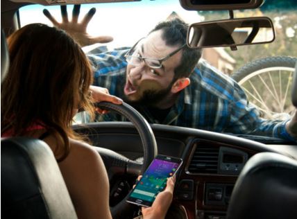 Νέο “εργαλείο” δείχνει αν το ατύχημα προκλήθηκε λόγω κινητού