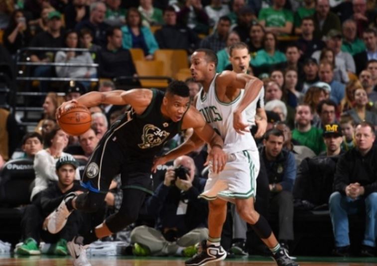 Εντυπωσιακός ο Αντετοκούνμπο παρά την ήττα των Μπακς – ΒΙΝΤΕΟ