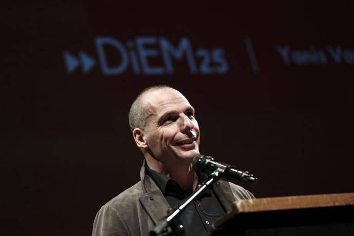 Πόσο κοστίζει ένα αυτόγραφο του Βαρουφάκη στο eBay;